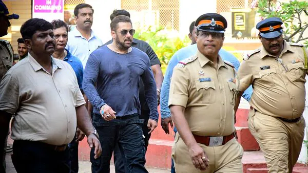 Salman Khan upgrades security with ₹2 crore bulletproof SUV after Baba Siddique’s murder
